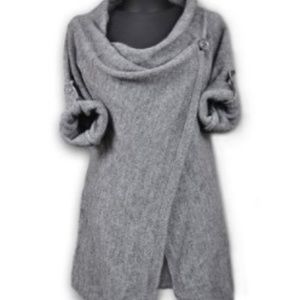 Cute GREY sweater, off shoulder if you want!